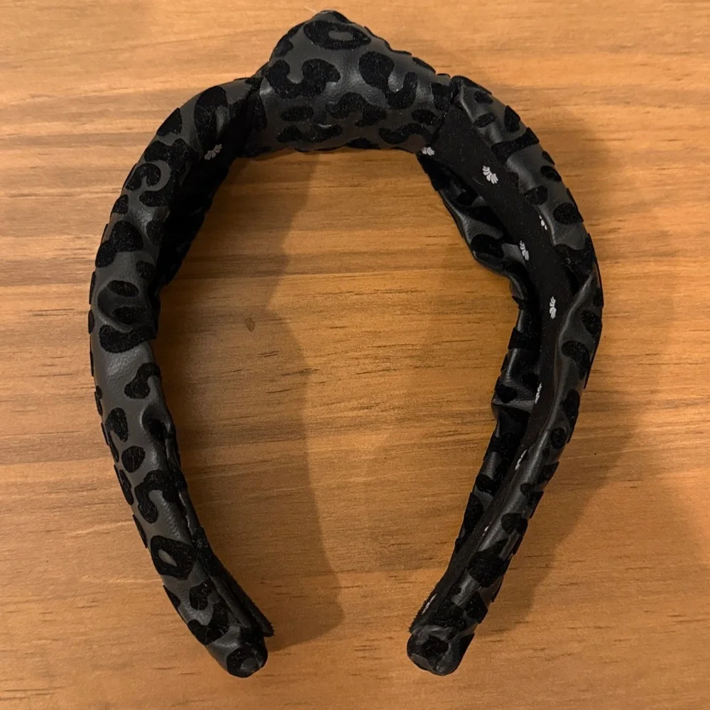 Lele Sadoughi Faux Leather Knotted Headband Black Leopard Print - Picture 1 of 3